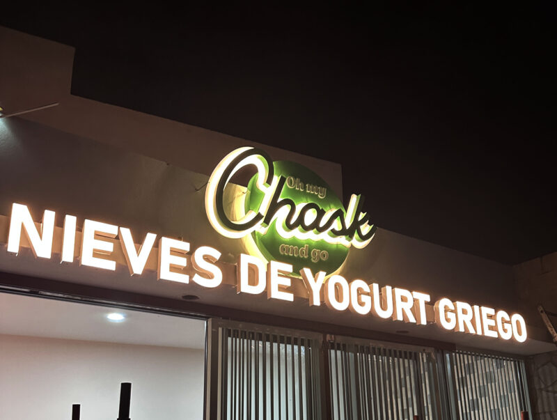 Anuncio luminoso para, Oh my Chask and go !